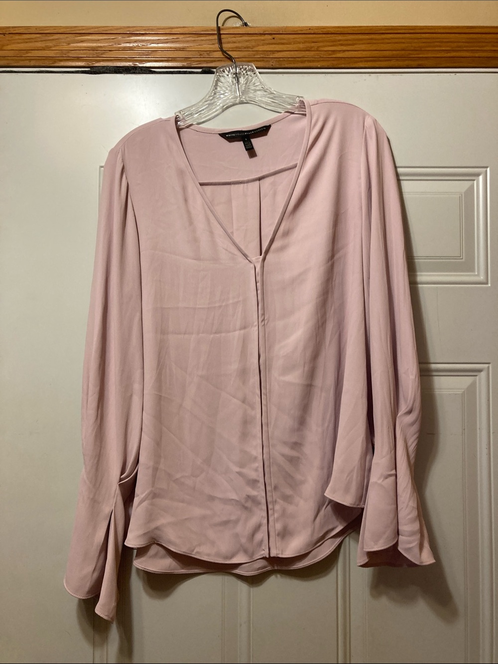 WHBM‎ Pale Pink V-Neck Long Sleeve Blouse S